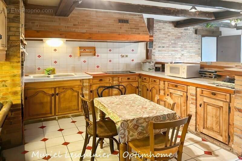 Maison à rénover avec dépendance de 90 m² - photo 2