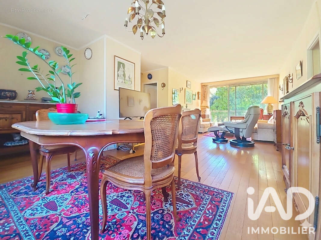 Photo 2 - Appartement à MARLY-LE-ROI