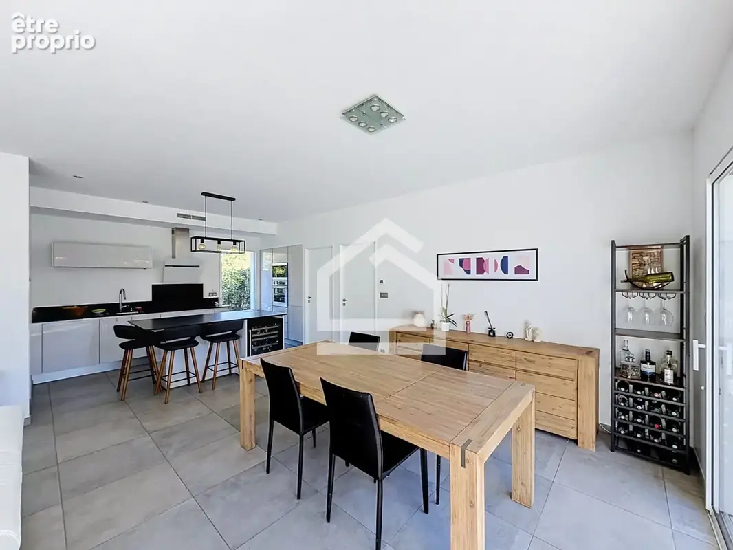 SAINT AUBIN DE MEDOC - Maison contemporaine au Centre-ville, 4 chambres, piscine, garage. - photo 6