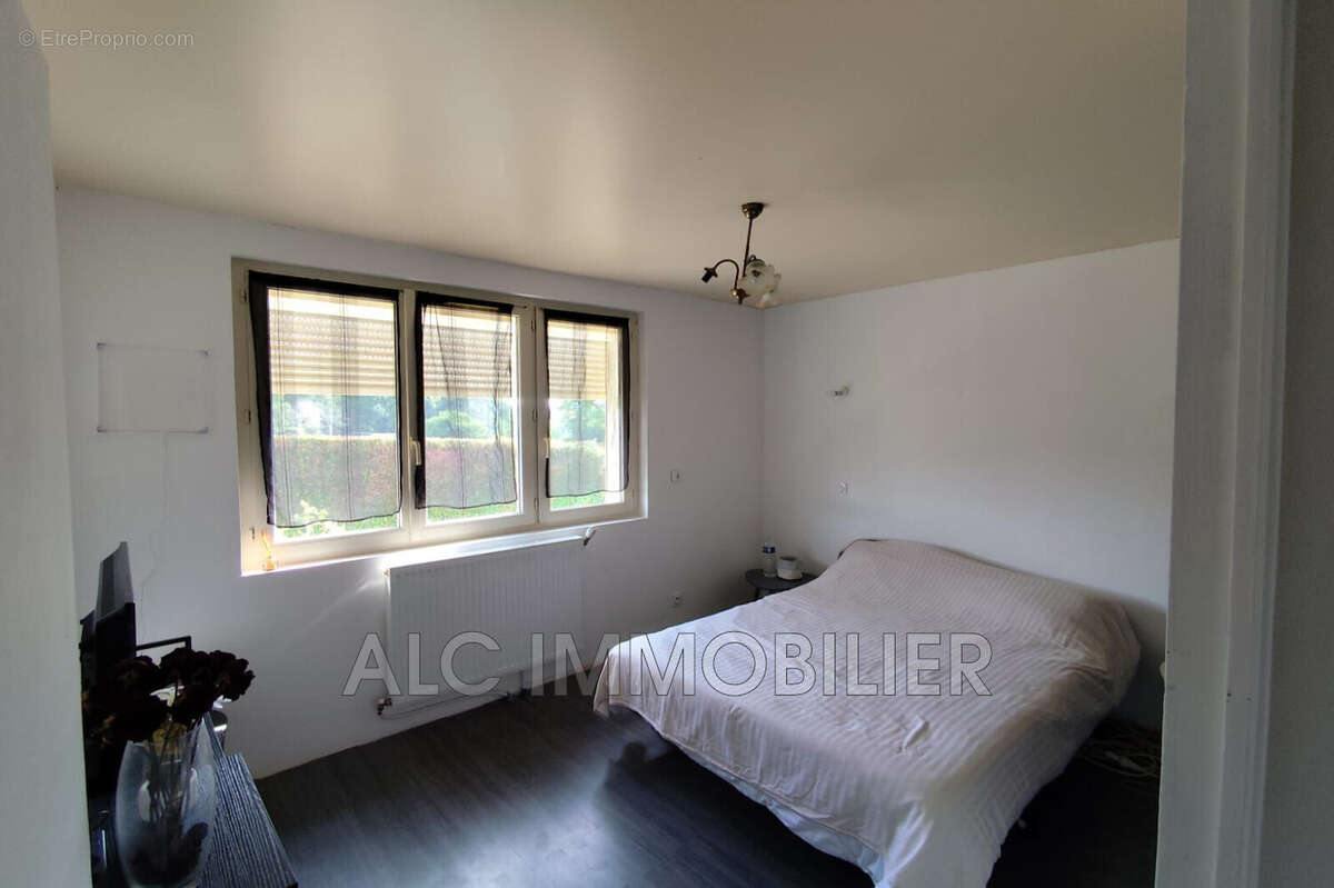 Maison 67 m² à Cherance  - photo 3