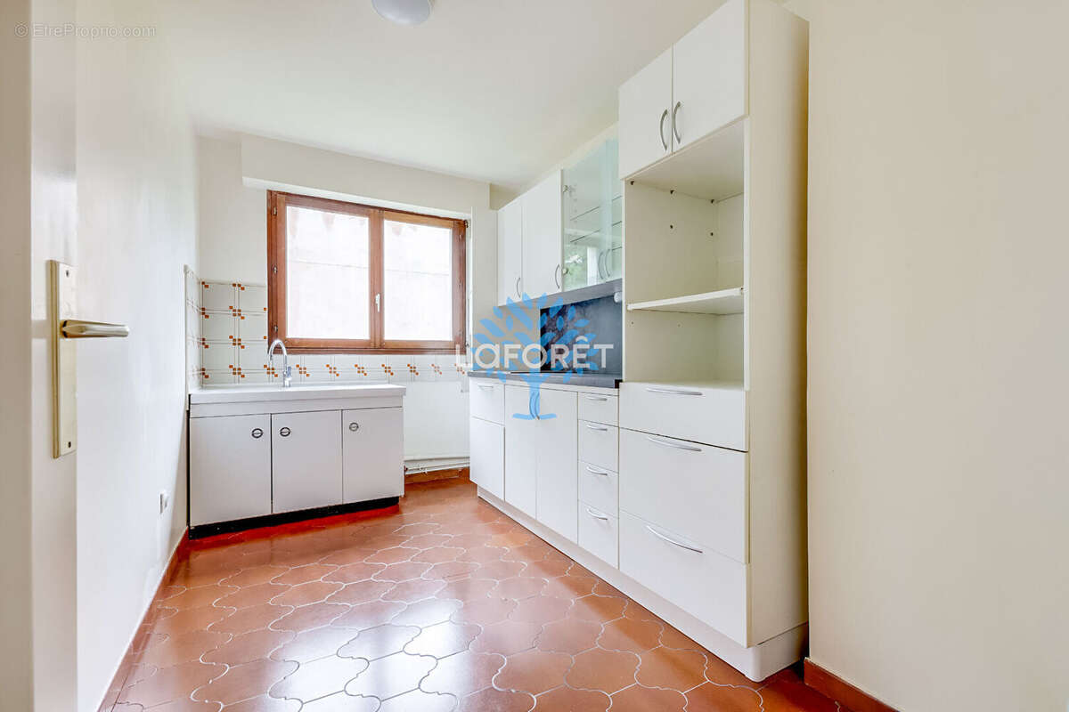 Appartement à PARIS-20E