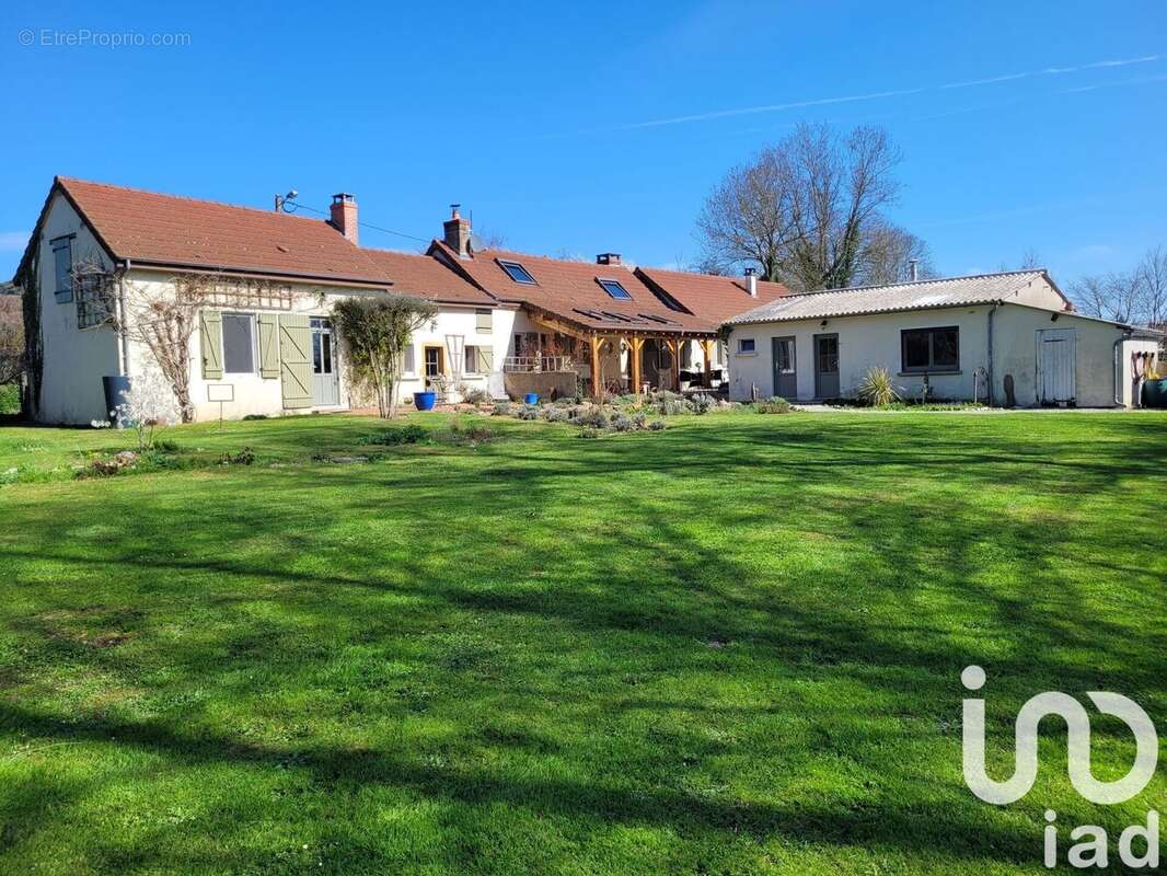 Photo 2 - Maison à ISSY-L&#039;EVEQUE