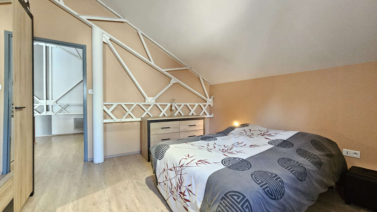 Maison à LES HERBIERS