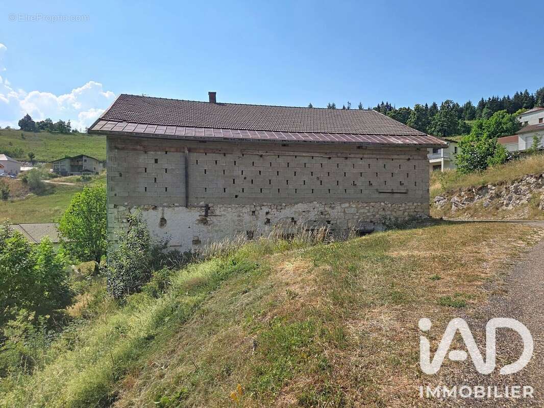 Maison 230 m² à Septmoncel  - photo 4