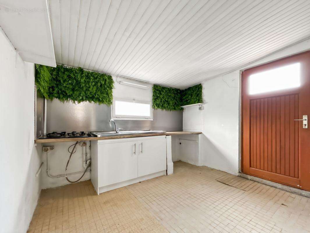 Maison à SAINT-JEAN-DE-BRAYE