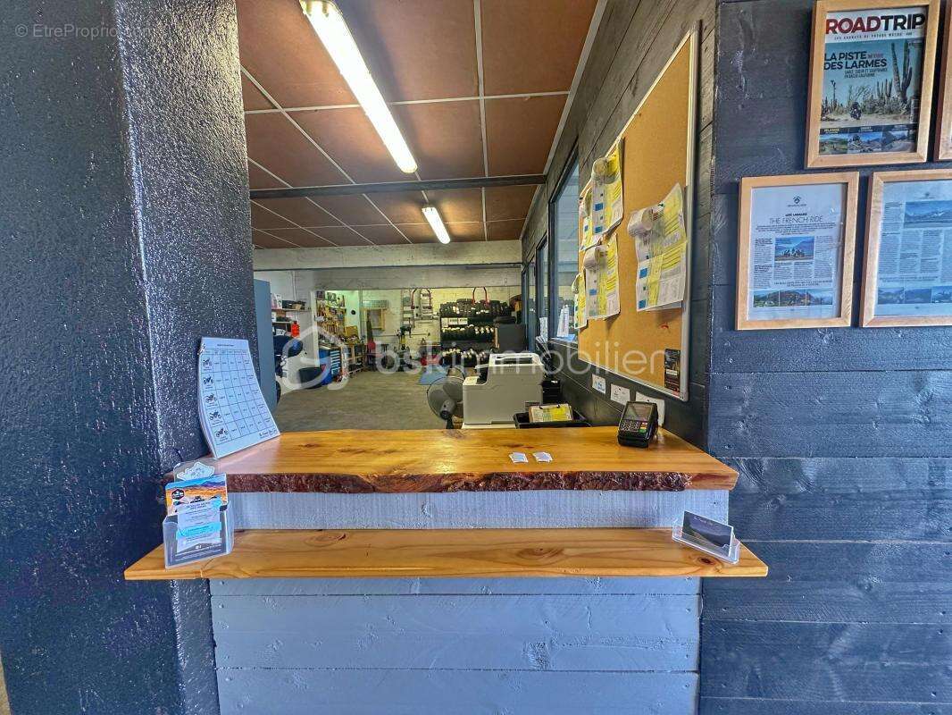 Commerce à AIX-LES-BAINS