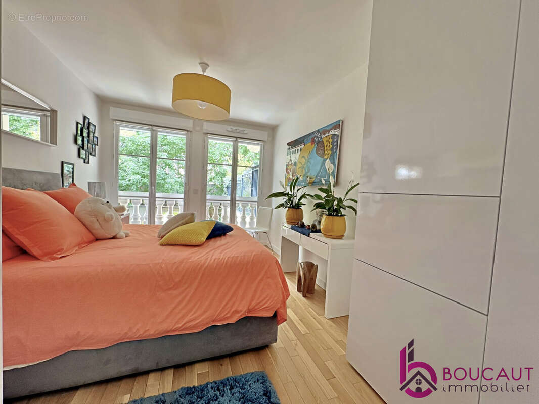 Appartement à LE PLESSIS-ROBINSON