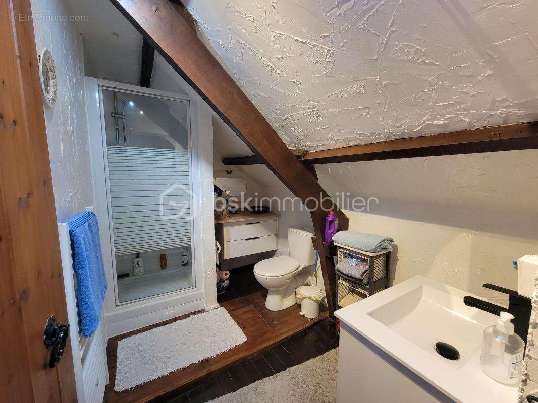 Maison à HEMONSTOIR