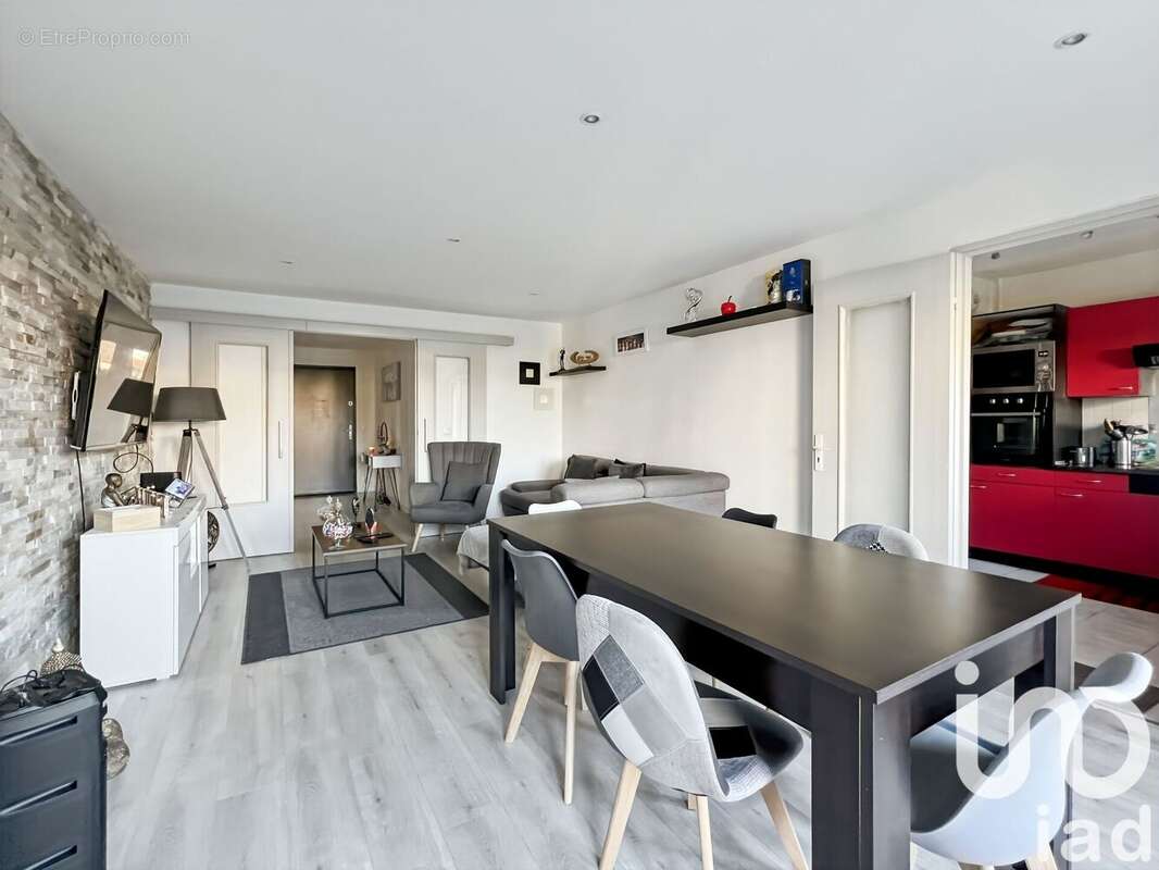Photo 3 - Appartement à VIGNEUX-SUR-SEINE