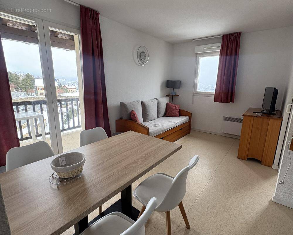Appartement à FONT-ROMEU-ODEILLO-VIA