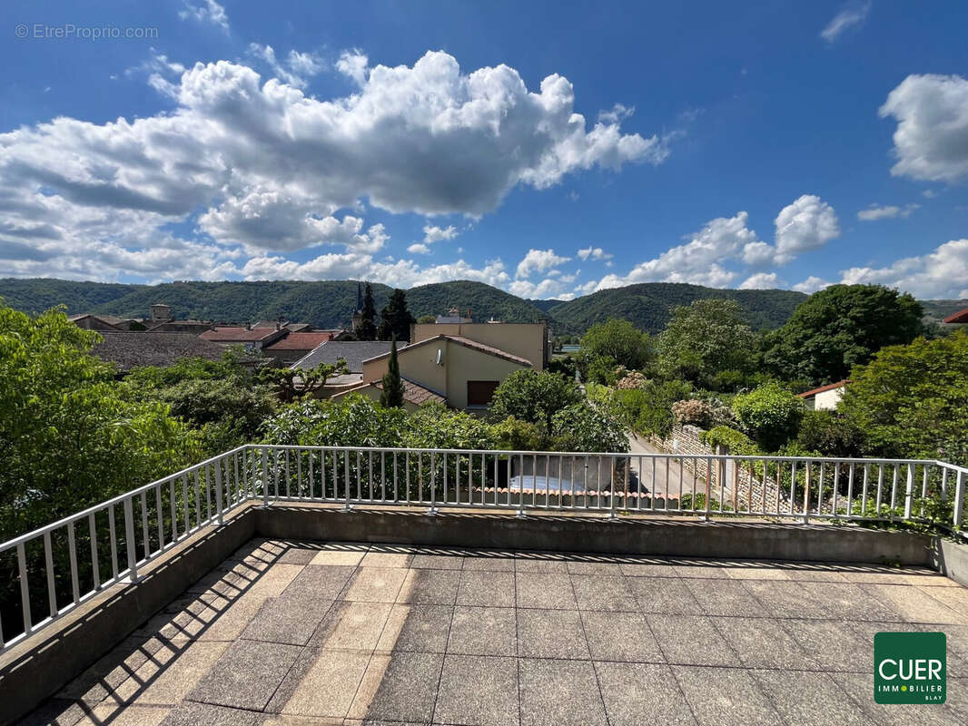 Appartement à LA ROCHE-DE-GLUN