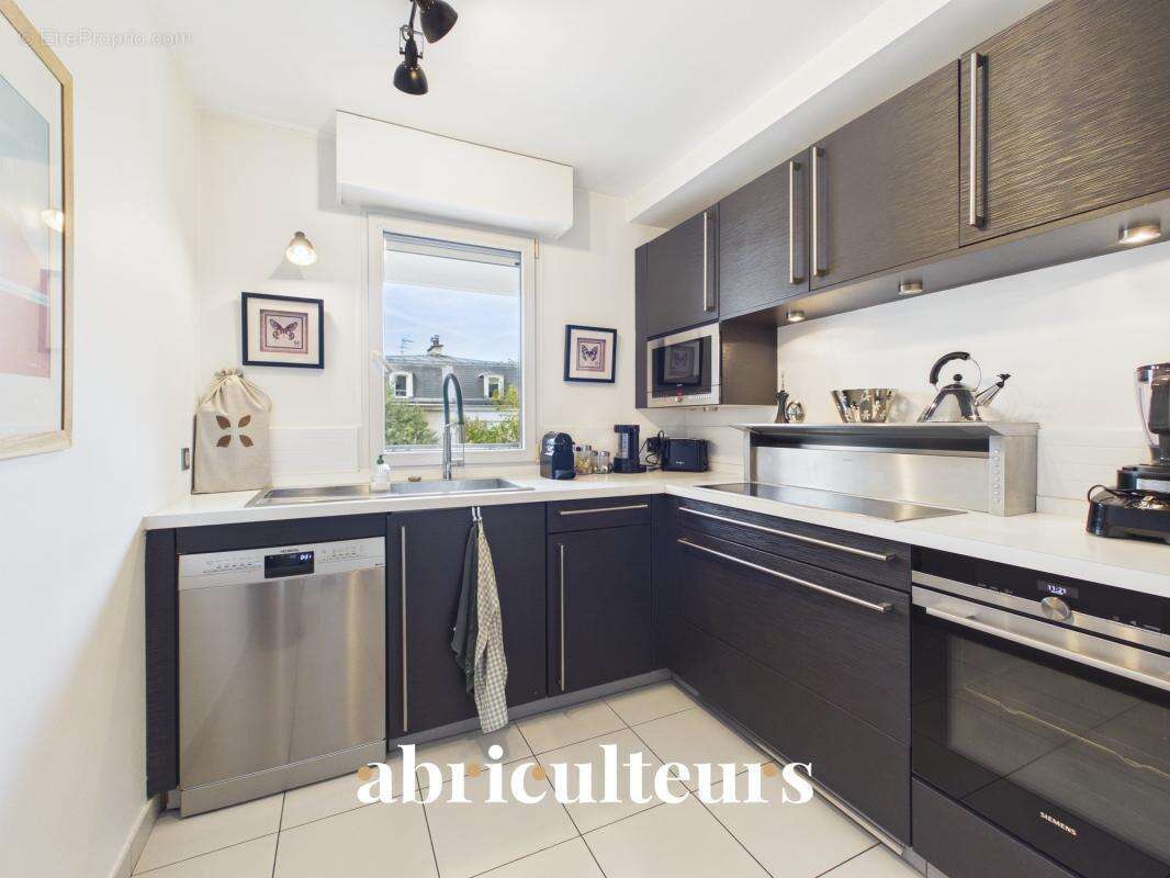 Appartement à PARIS-12E