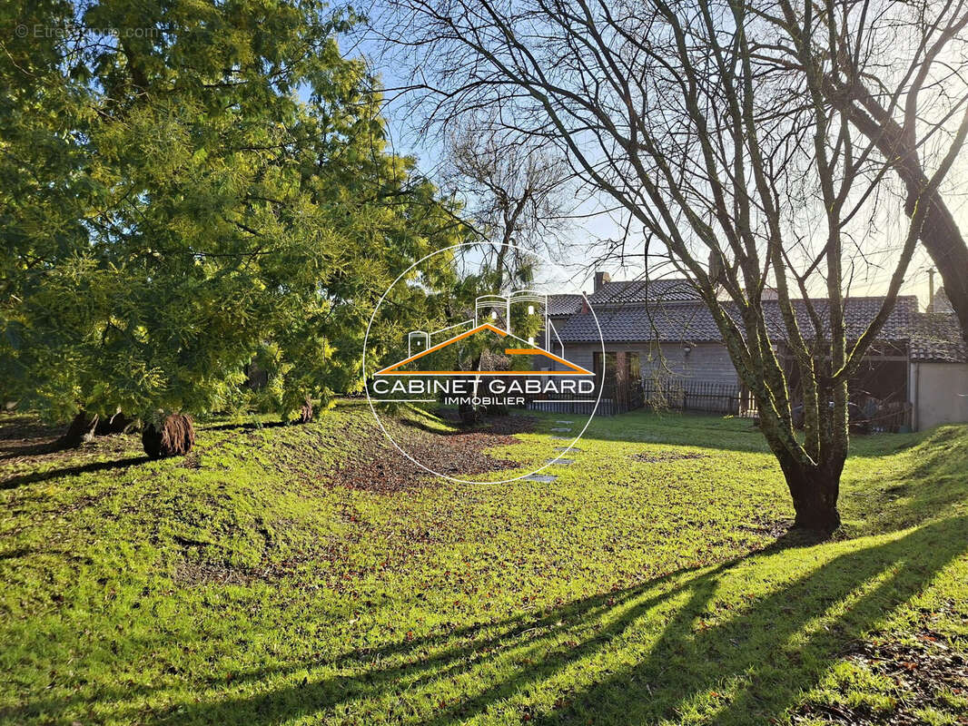 Maison à LE CELLIER