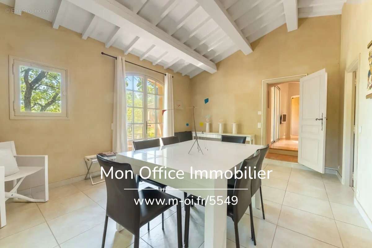 Maison à ROGNES