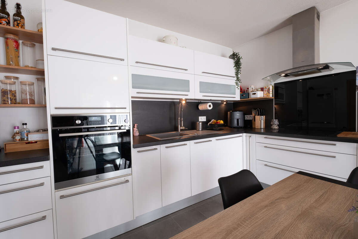 Appartement à CHATEAUNEUF-LES-MARTIGUES
