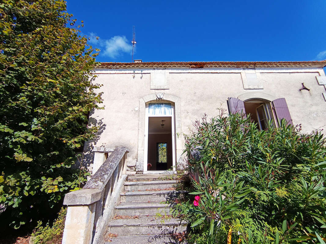 Maison à SAINT-VITE