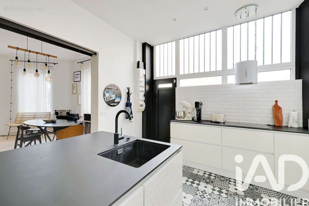 Photo 4 - Commerce à BAGNOLET