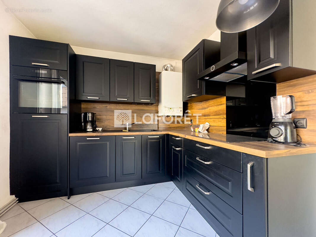 Appartement à SEYSSINET-PARISET