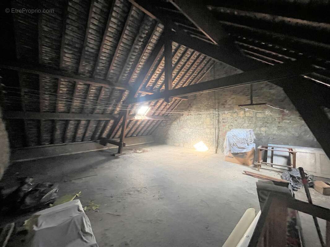 Appartement à CHARLEVILLE-MEZIERES