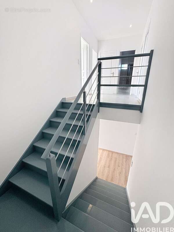 Maison 166 m² à Dinan  - photo 8