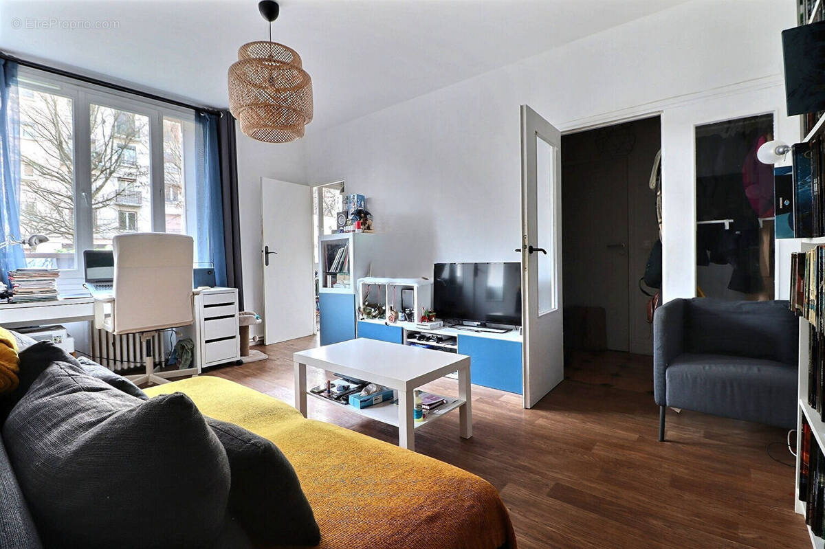 Appartement à AUBERVILLIERS