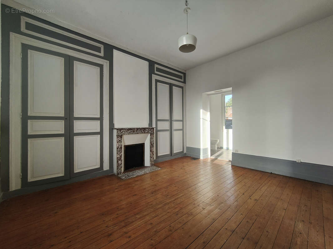 Superbe maison bourgeoise de 160 m2 hab avec sous-sol grand garage de 30 m2 sur 270 m2 de terrain clos au calm - photo 9