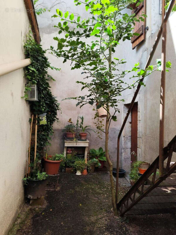 Maison à PLOMBIERES-LES-DIJON