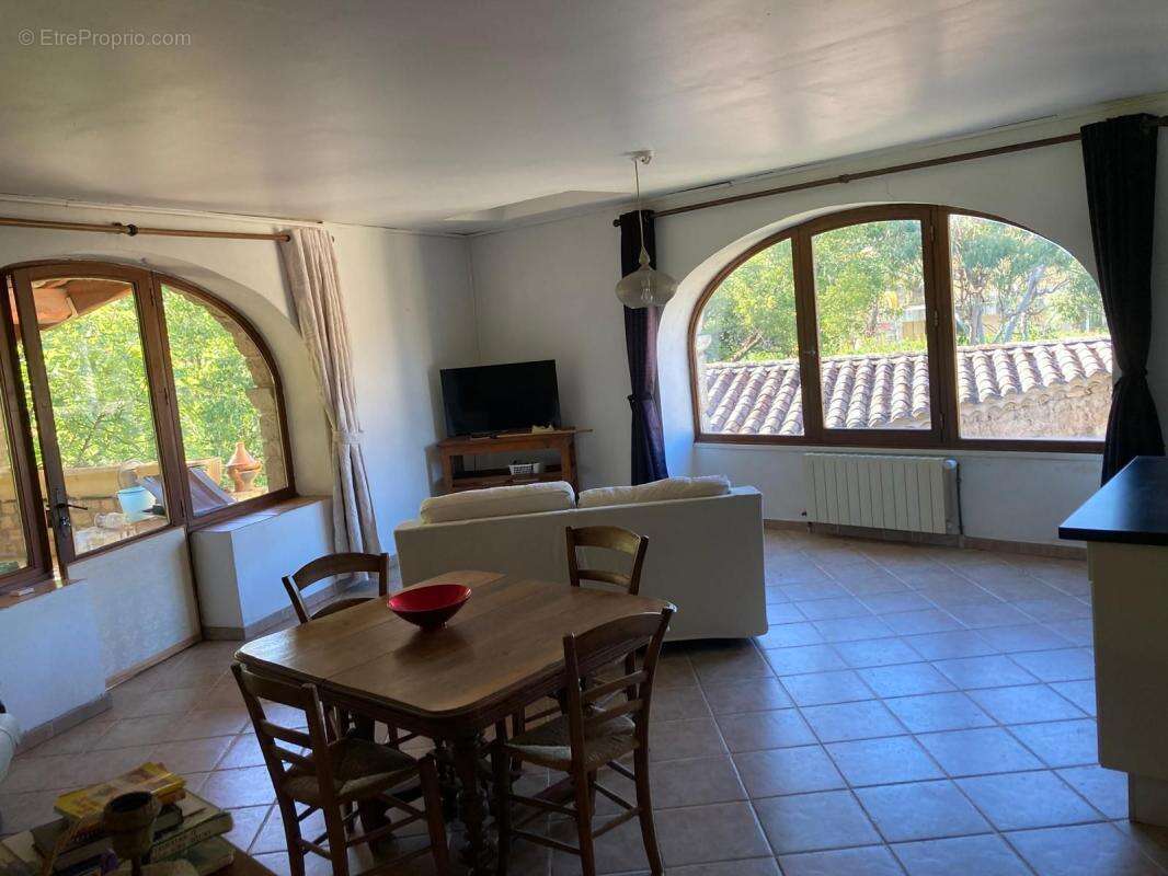 Maison à LABLACHERE