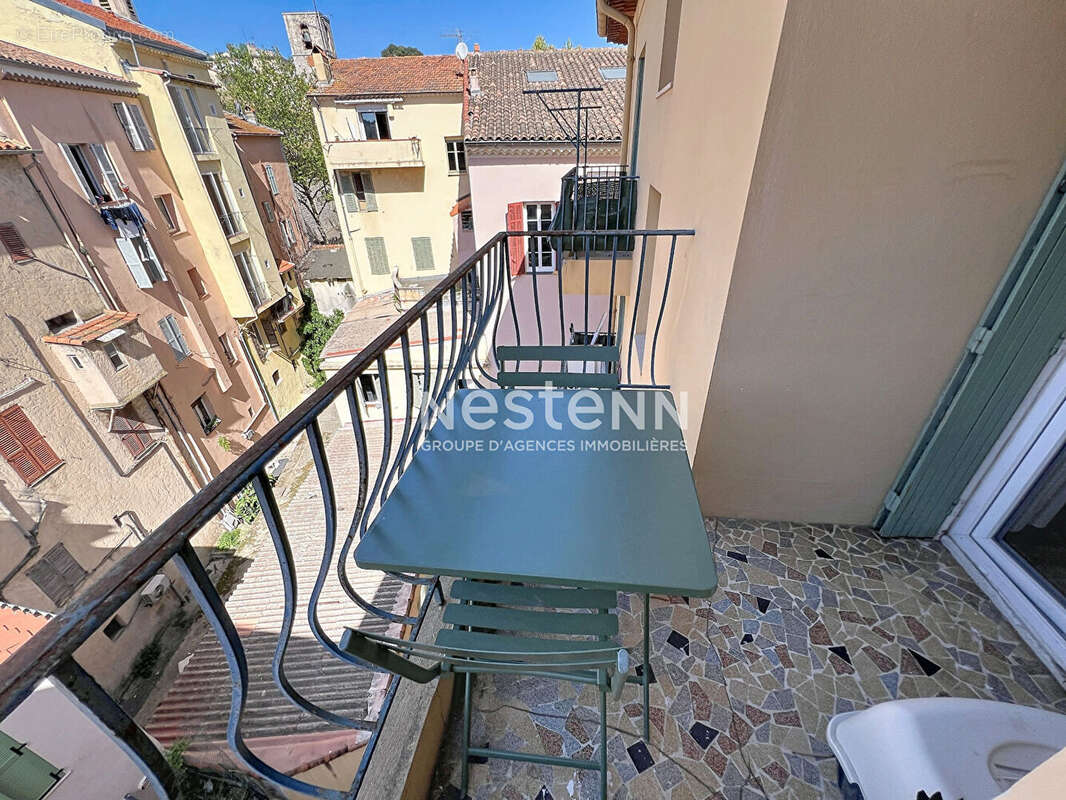 Appartement à VALLAURIS