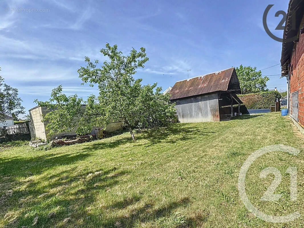 Maison à SAINT-JULIEN-LES-VILLAS