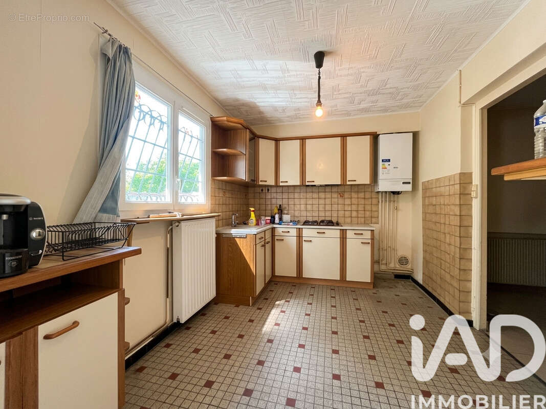 Maison 95 m² à Pessac  - photo 2