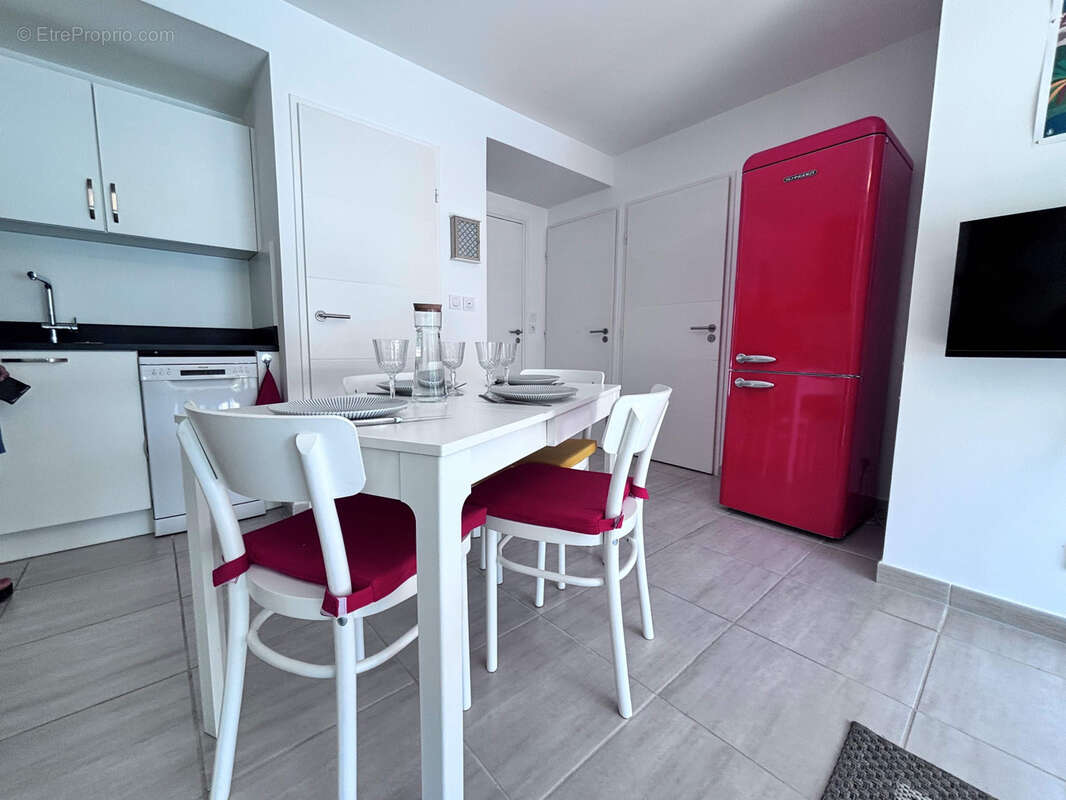 Appartement à SAINT-CYR-SUR-MER