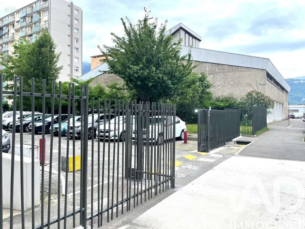 Photo 3 - Parking à GRENOBLE