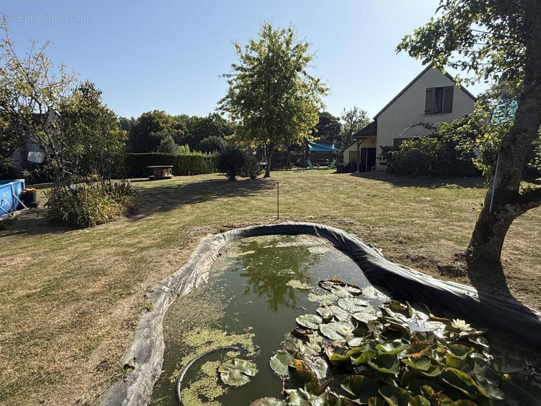 Maison à COLONARD-CORUBERT