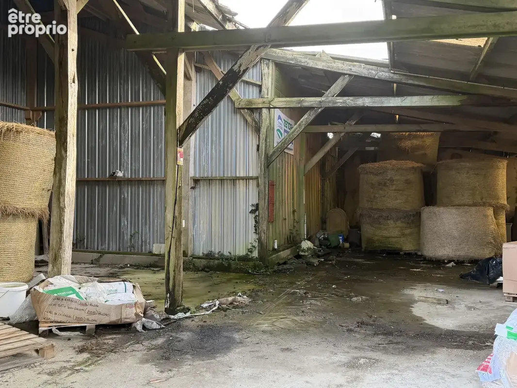 Corps de ferme en pierre à rénover - photo 9
