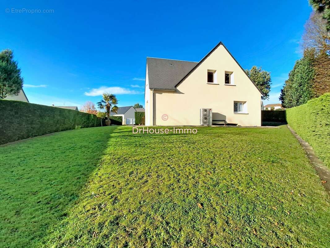 Maison à SAINT-SENIER-SOUS-AVRANCHES