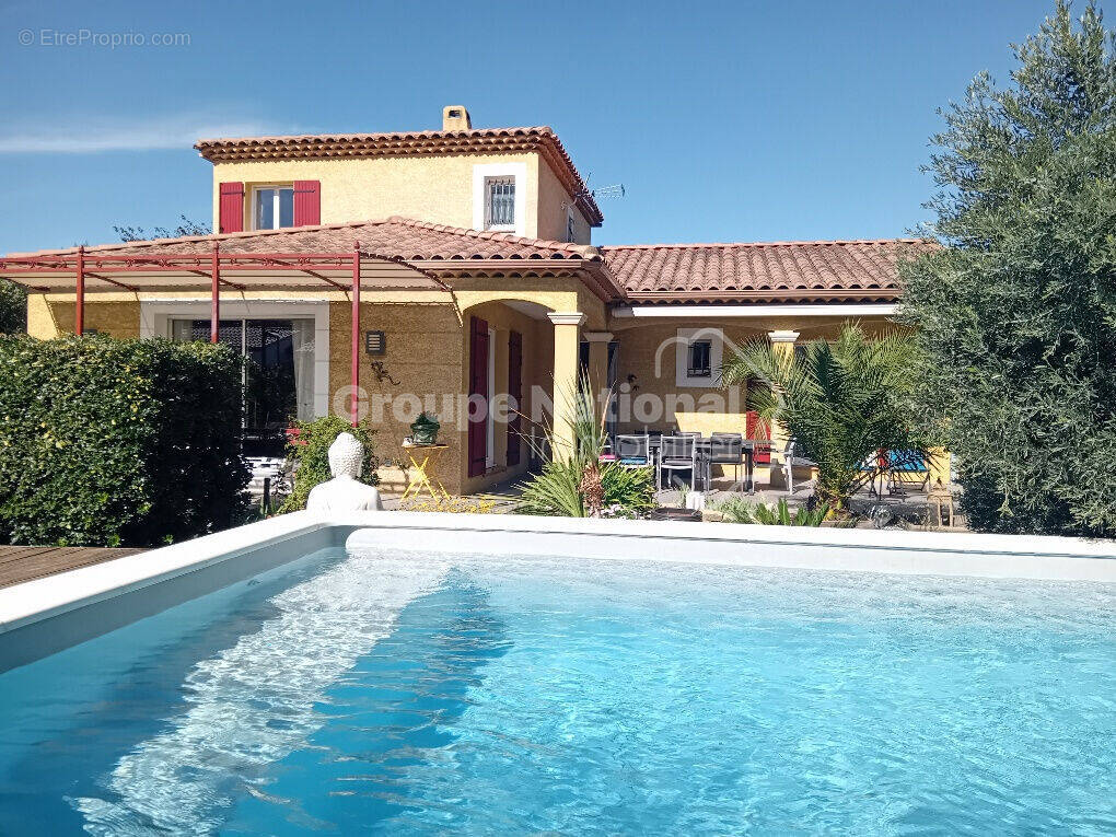 Maison à SAINT-ETIENNE-DU-GRES