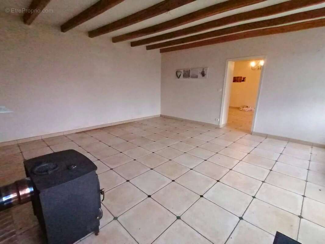 Maison à DARNAC