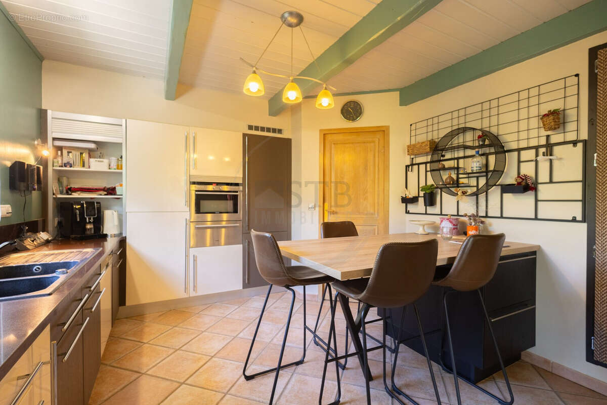 Maison à ROMPON