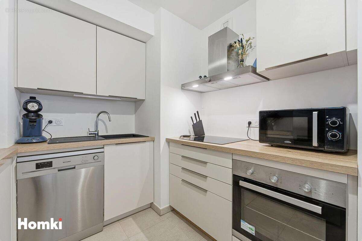 Appartement à SAINT-LAURENT-DU-VAR