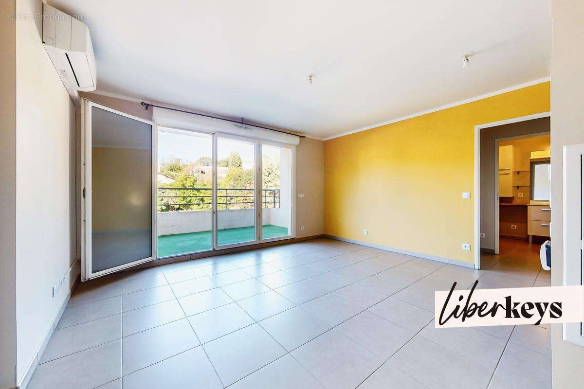 Appartement à MARSEILLE-12E