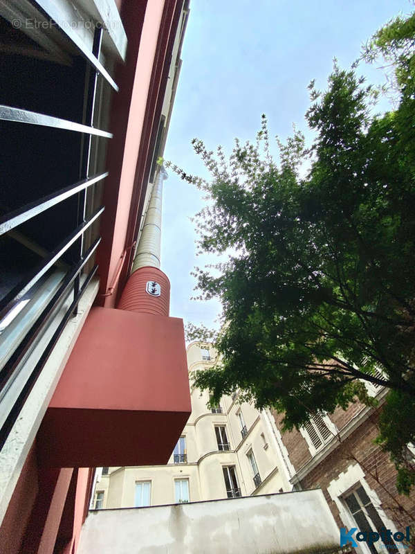 Autre à PARIS-12E