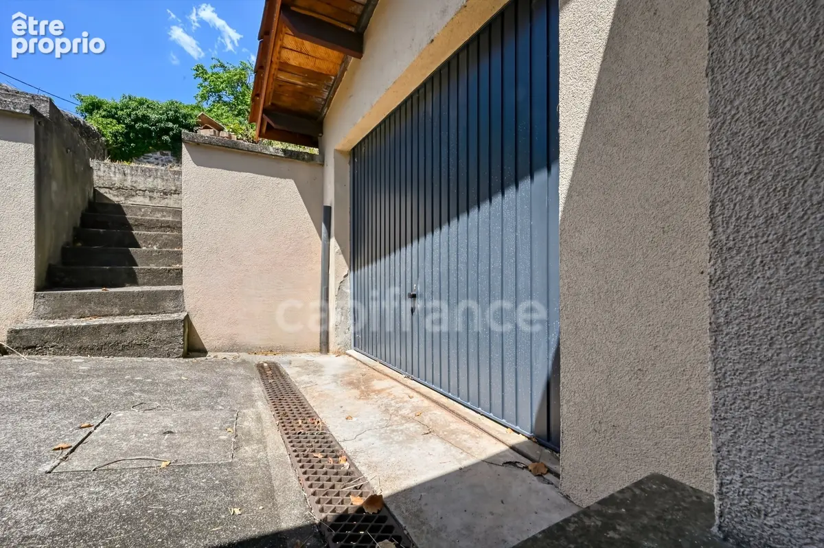 Maison en limite de campagne - 6 Pièces - Hauteurs de Givors - Divisée en 2 appartements - Potentiel locatif - photo 18
