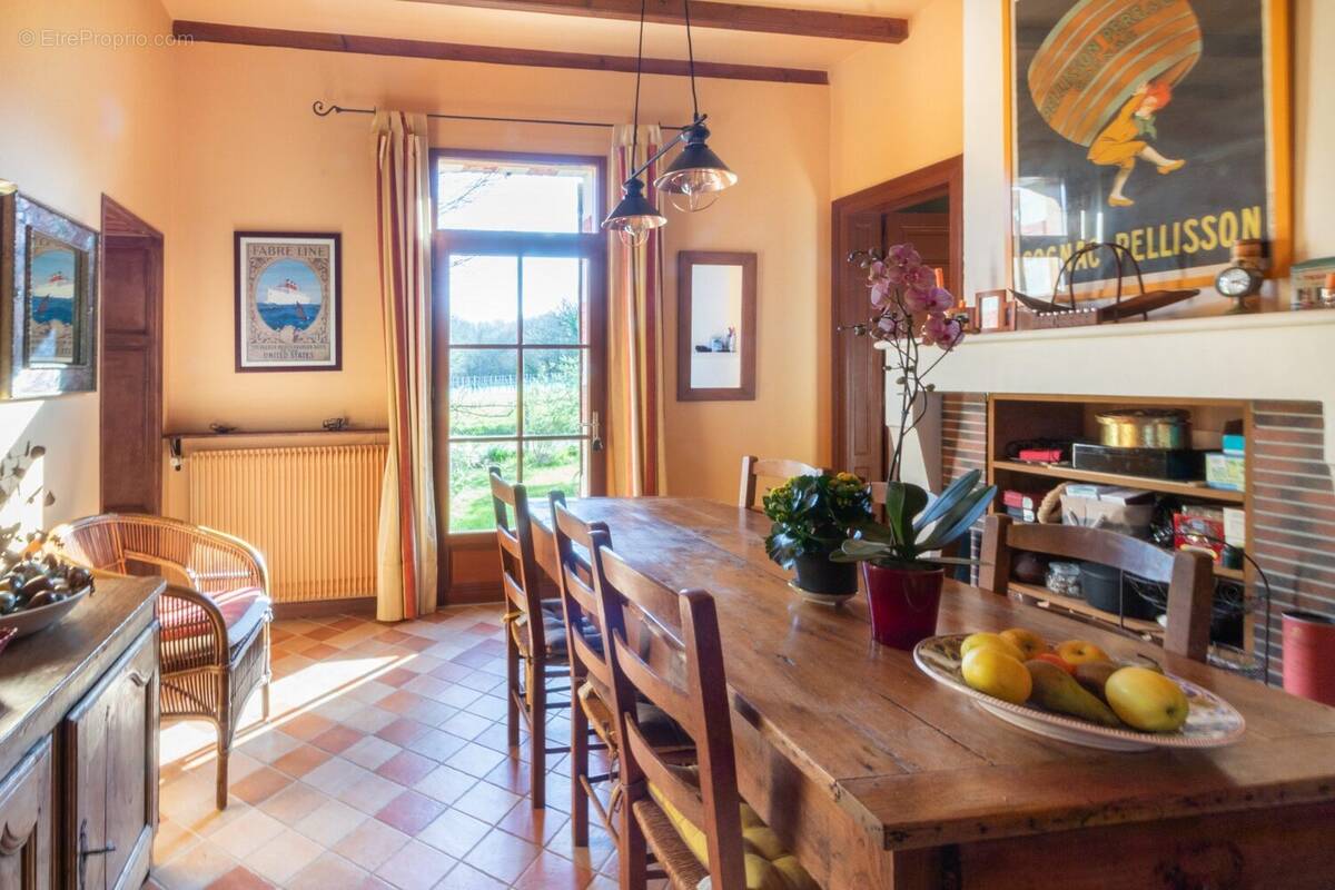 Maison à POMMIERS-MOULONS