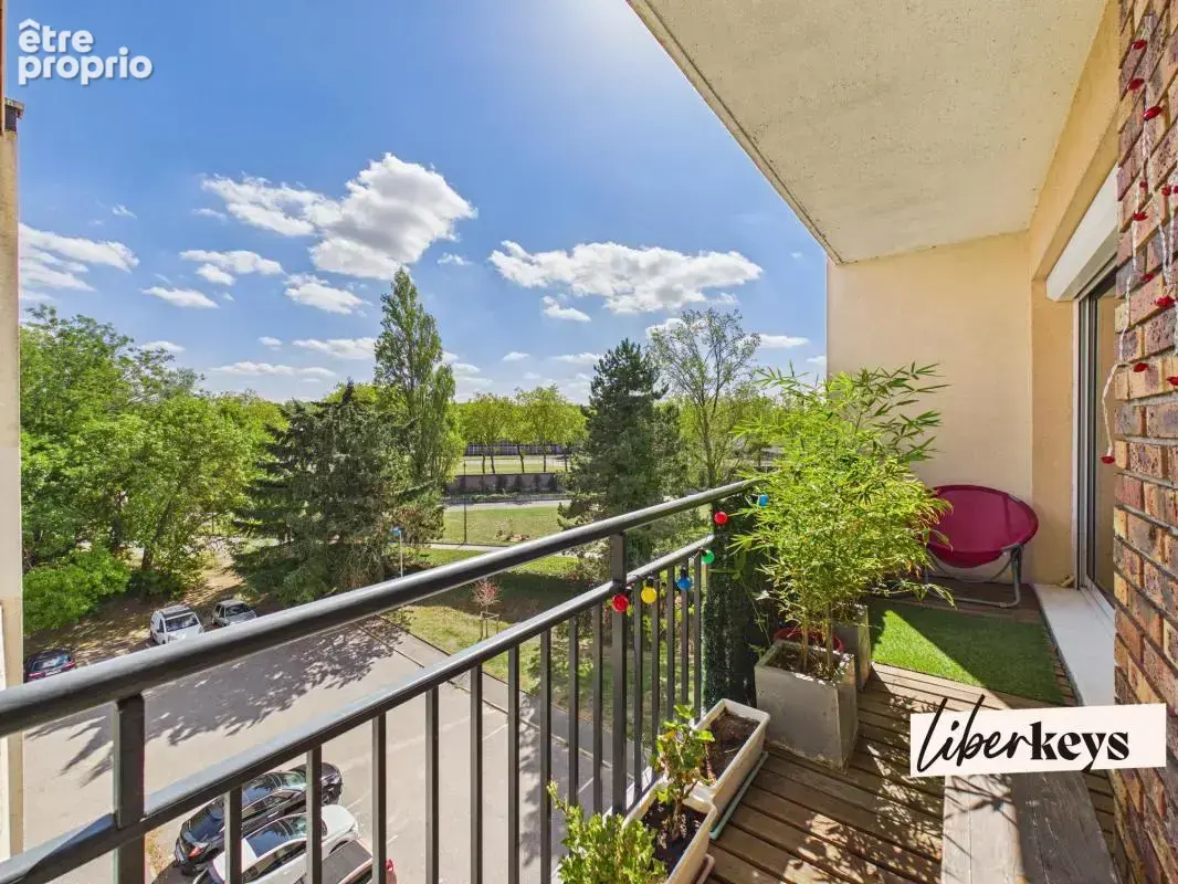 Maurepas – 3 pièces lumineux avec balcon de 12 m², ascenseur et gare à pied - photo 11