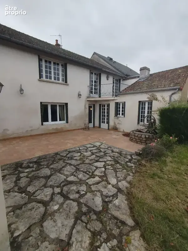 Maison à DRACY-SAINT-LOUP