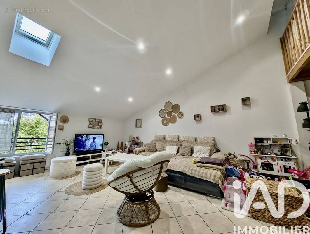 Photo 1 - Appartement à PUGET-SUR-ARGENS