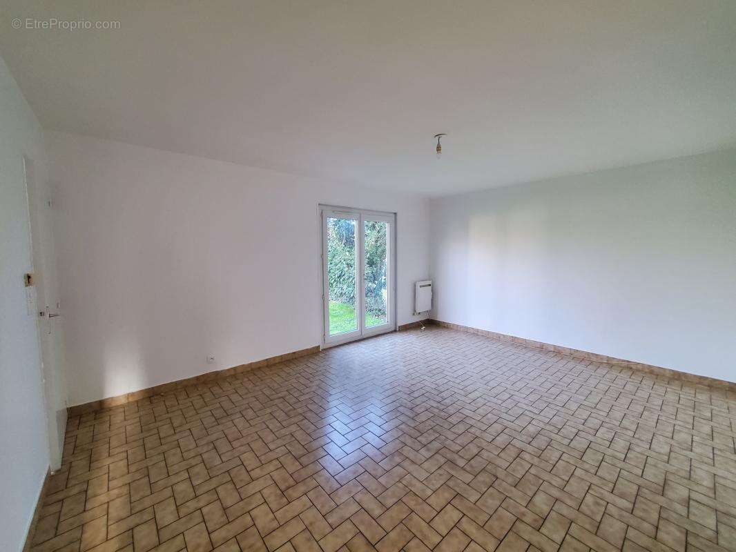 La meilleraye de bretagne - jolie maison t3 avec garage et jardin - photo 4