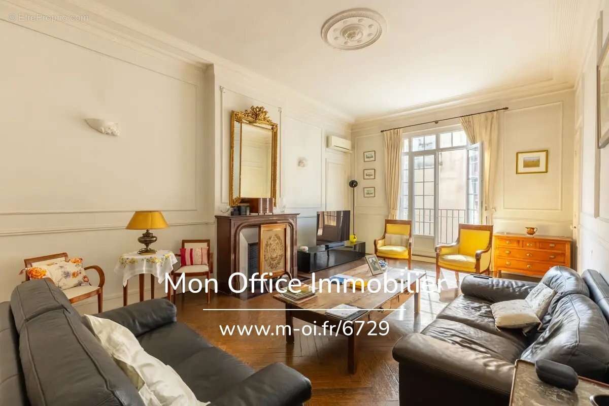 Appartement à MARSEILLE-6E