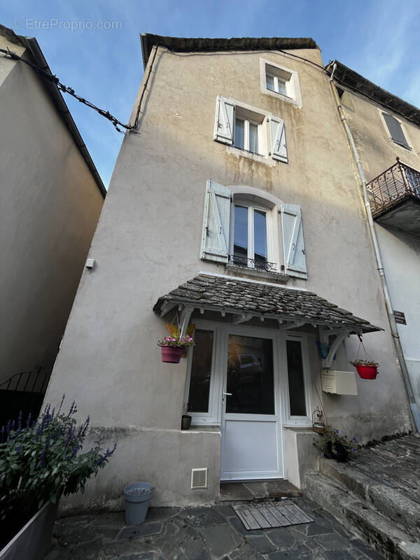 Maison à RIEUPEYROUX